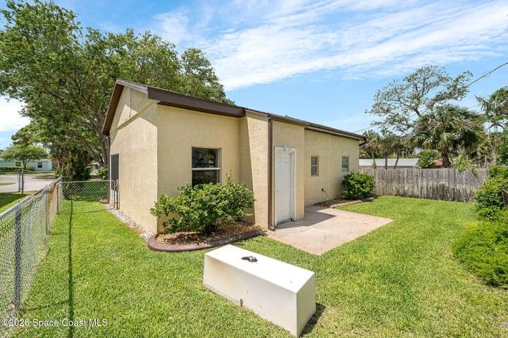 108 E Avenue D E, Melbourne, FL 32901 — photo 25