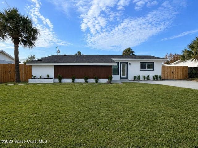 233 NE 1 Street NE, Satellite Beach, FL 32937