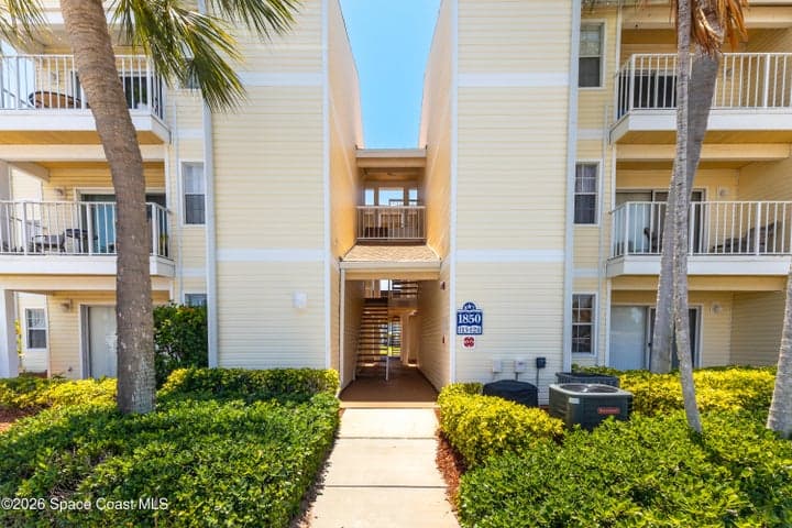 1850 Charlesmont Drive 119, Indialantic, FL 32903