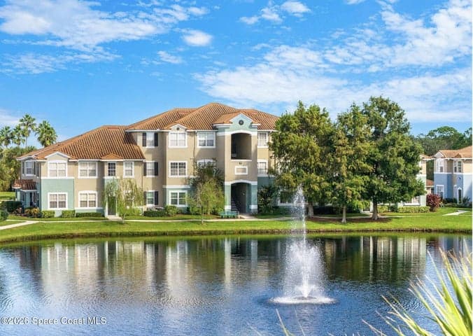 5693 Star Rush Drive 304, Melbourne, FL 32940