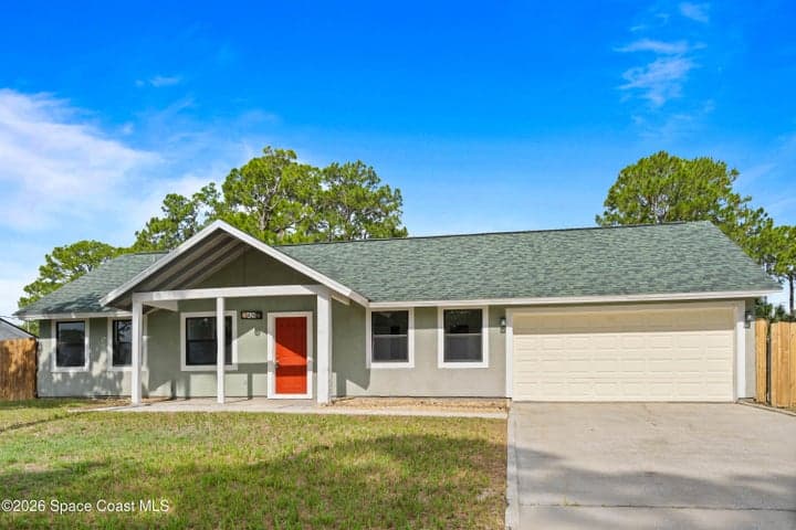 428 Santo Domingo Avenue SW, Palm Bay, FL 32908