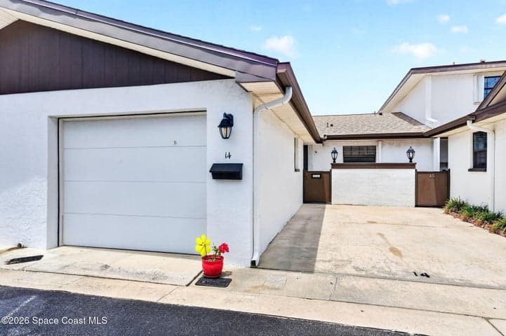 255 Paradise Boulevard 14, Indialantic, FL 32903