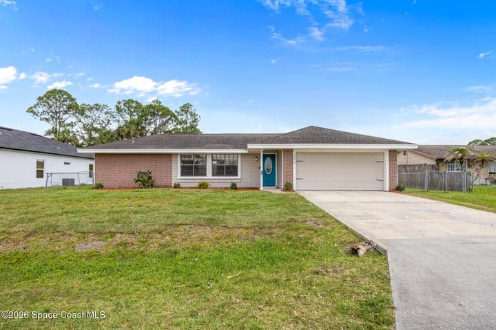 290 Brescia Street NE, Palm Bay, FL 32907