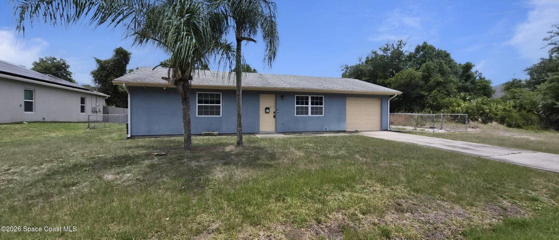 565 Elizabeth Street SE, Palm Bay, FL 32909