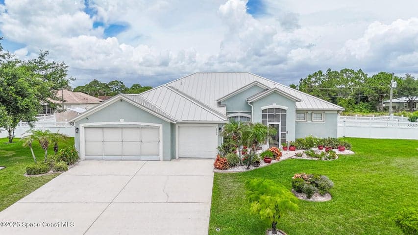1159 Moon Street SE, Palm Bay, FL 32909