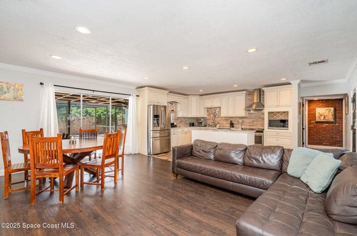 305 Sharon Drive, Melbourne, FL 32935 — photo 3