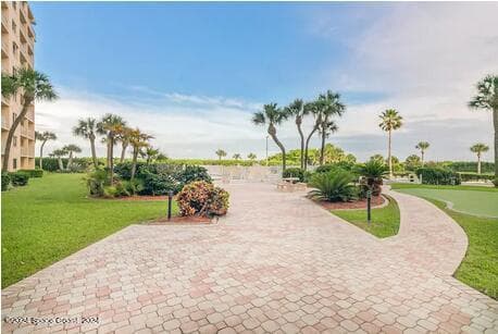7520 Ridgewood Avenue 104, Cape Canaveral, FL 32920 — photo 11