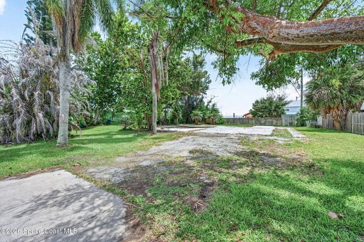 141 W Volusia Lane, Cocoa Beach, FL 32931 — photo 4