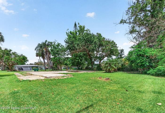 141 W Volusia Lane, Cocoa Beach, FL 32931 — photo 2