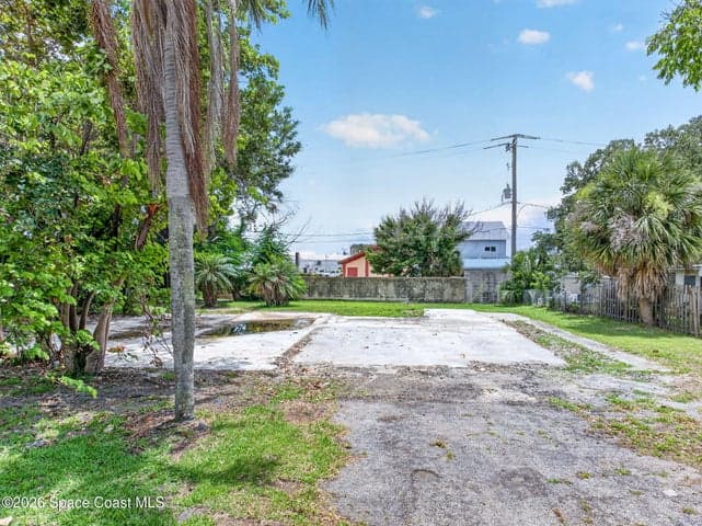 141 W Volusia Lane, Cocoa Beach, FL 32931 — photo 7