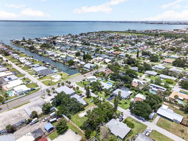 141 W Volusia Lane, Cocoa Beach, FL 32931 — photo 12