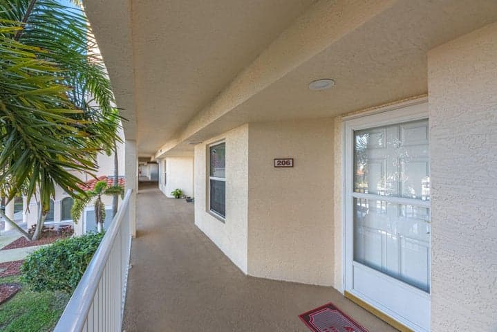 551 Casa Bella Drive 206, Cape Canaveral, FL 32920 — photo 2