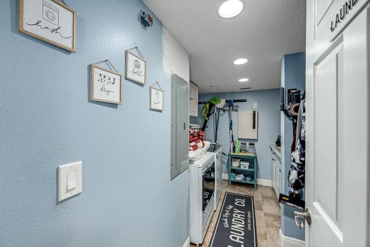 551 Casa Bella Drive 206, Cape Canaveral, FL 32920 — photo 33