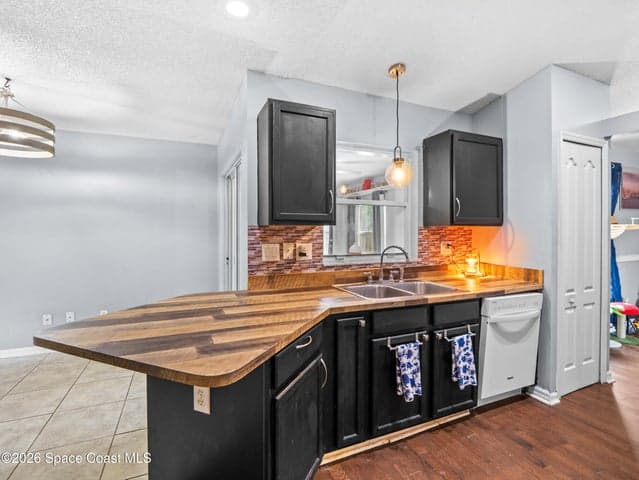 823 Hunters Creek Drive, Melbourne, FL 32904 — photo 7