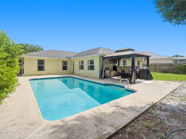 823 Hunters Creek Drive, Melbourne, FL 32904 — photo 17