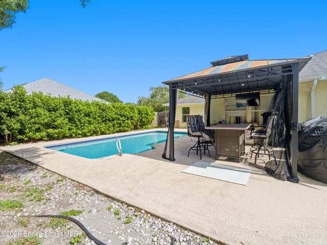 823 Hunters Creek Drive, Melbourne, FL 32904 — photo 18