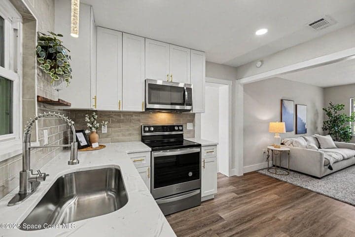 401 Poinciana Drive, Melbourne, FL 32935 — photo 10