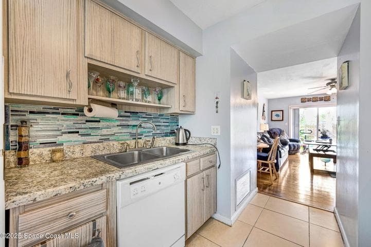 152 E East Colonial Court Court #84, Indian Harbour Beach, FL 32937 — photo 12