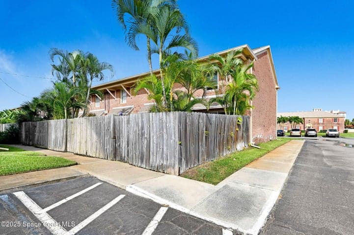152 E East Colonial Court Court #84, Indian Harbour Beach, FL 32937 — photo 24
