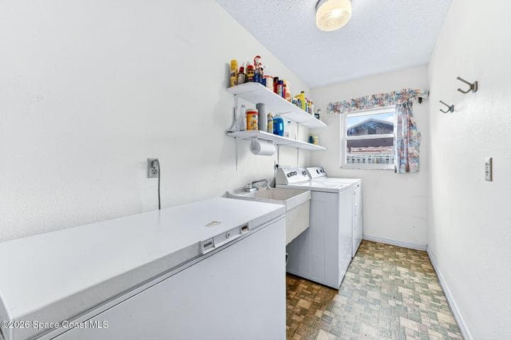 2507 Manorwood Drive, Melbourne, FL 32901 — photo 26