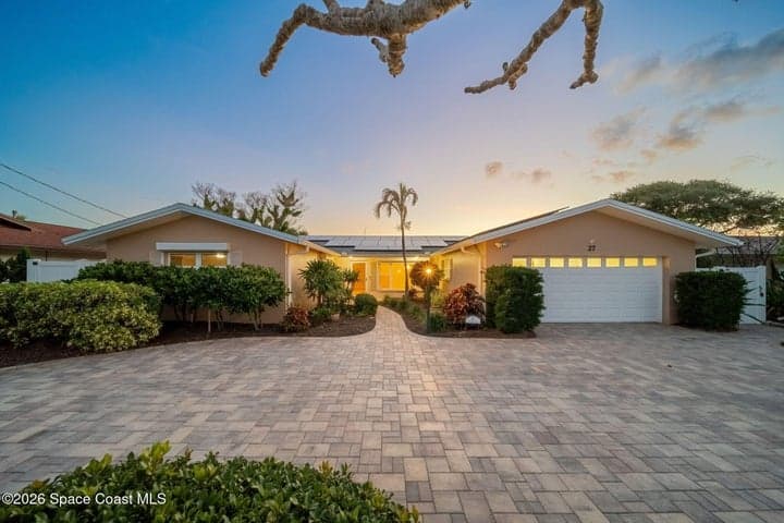 27 Westview Lane, Cocoa Beach, FL 32931 — photo 2