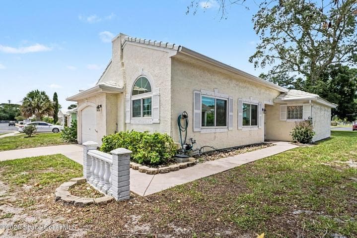882 Wateroak Drive NE, Palm Bay, FL 32905 — photo 2