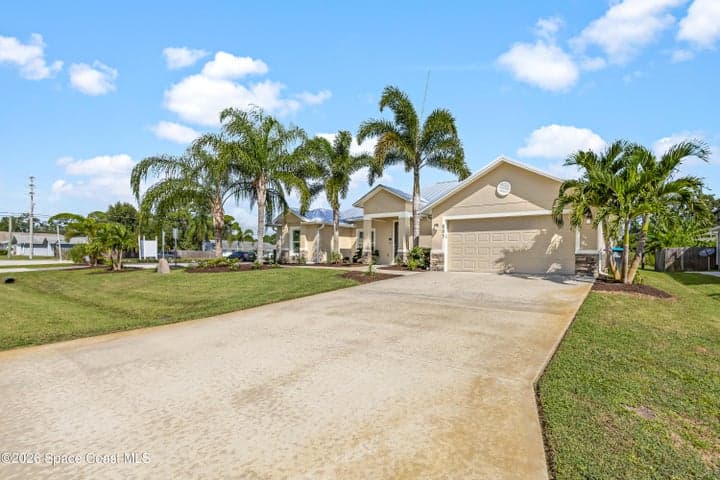 885 Starland Street SE, Palm Bay, FL 32909 — photo 2