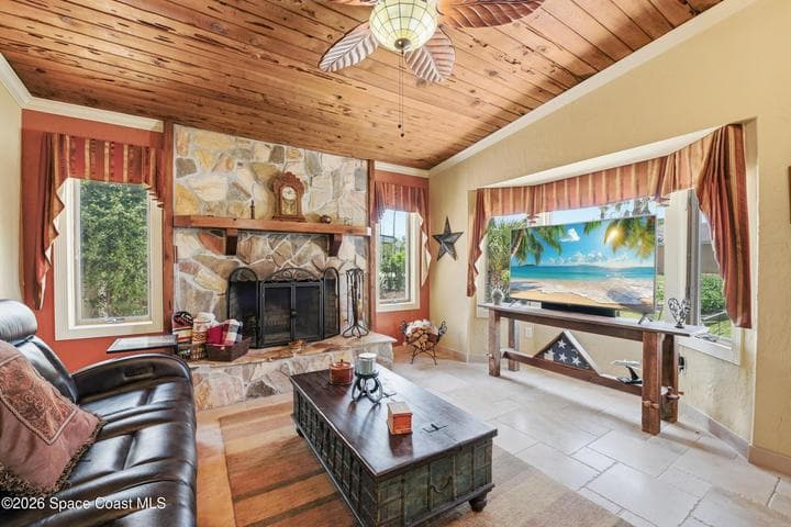 1055 S Brevard Avenue, Cocoa Beach, FL 32931 — photo 4