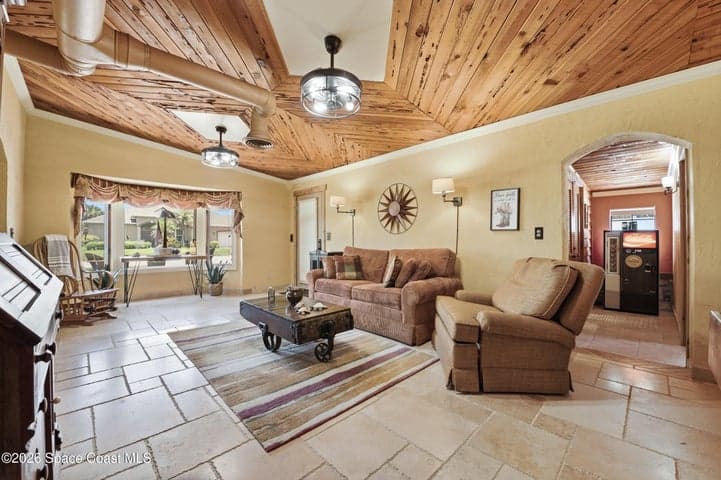 1055 S Brevard Avenue, Cocoa Beach, FL 32931 — photo 2