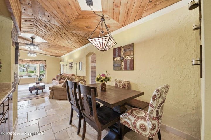 1055 S Brevard Avenue, Cocoa Beach, FL 32931 — photo 9