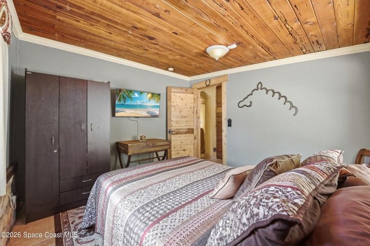 1055 S Brevard Avenue, Cocoa Beach, FL 32931 — photo 23