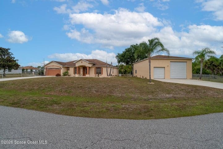 368 Thunderbird Avenue NW, Palm Bay, FL 32907 — photo 2