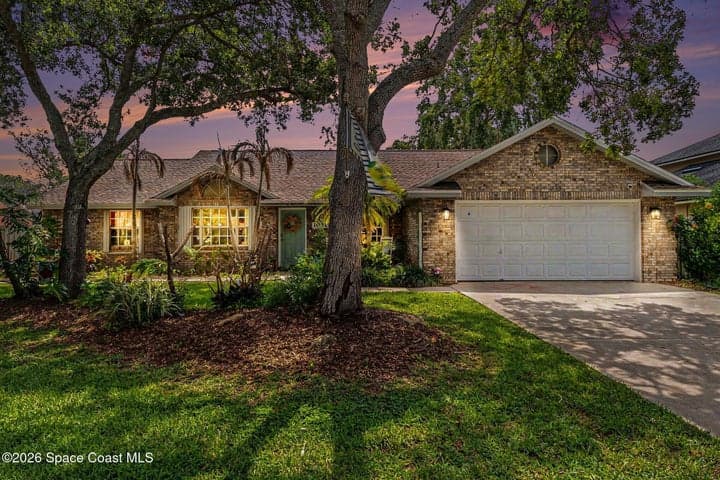 1051 Mandarin Drive NE, Palm Bay, FL 32905