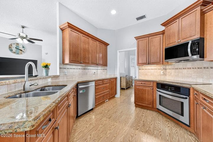 1122 Vestavia Circle, Melbourne, FL 32940 — photo 9