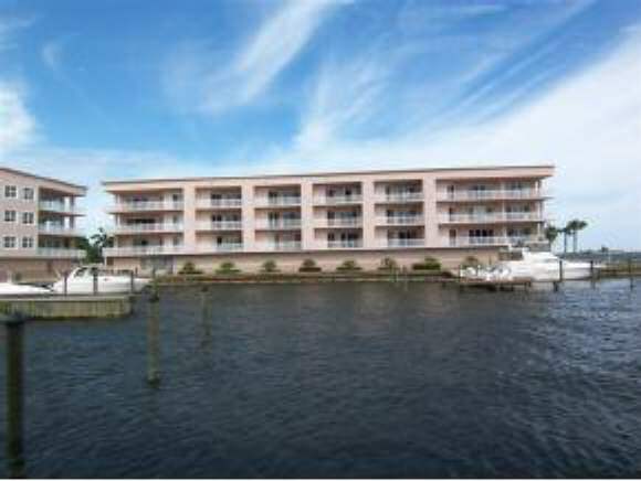 540 S Banana River 203, Merritt Island, FL 32952