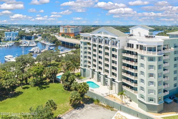 1211 E New Haven Avenue #704, Melbourne, FL 32901