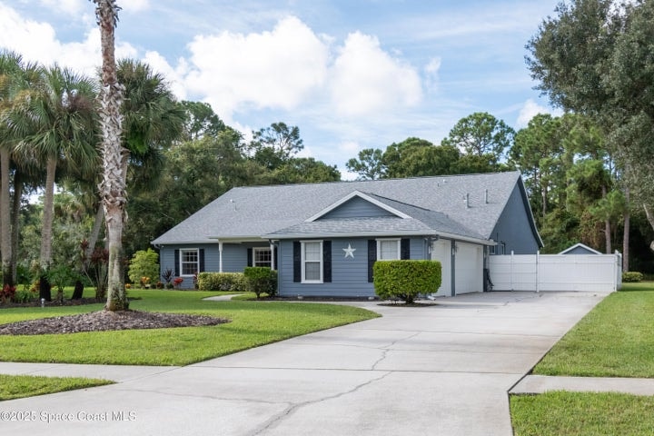 149 Dellwood Court SE, Palm Bay, FL 32909