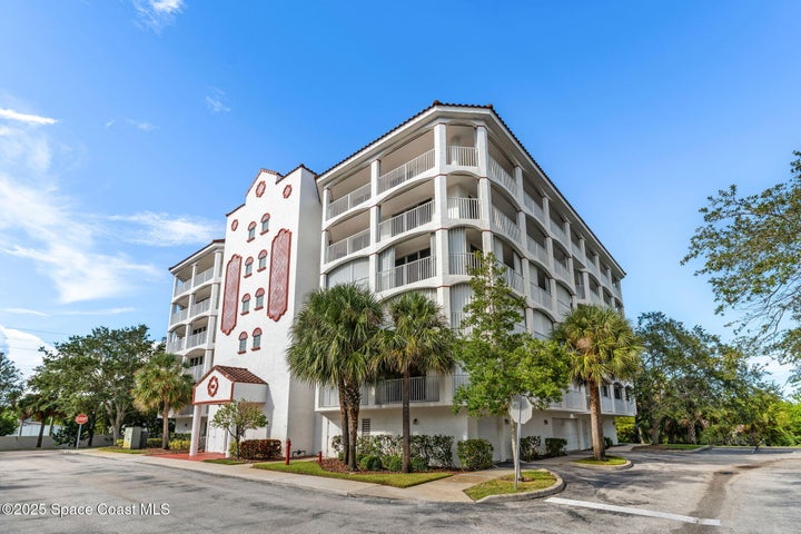 821 Del Rio Way #401, Merritt Island, FL 32953