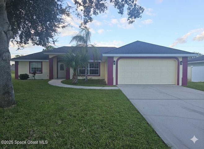 265 Delmonico Street NE, Palm Bay, FL 32907