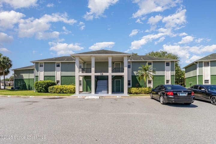 2219 Flower Tree Circle, Melbourne, FL 32935