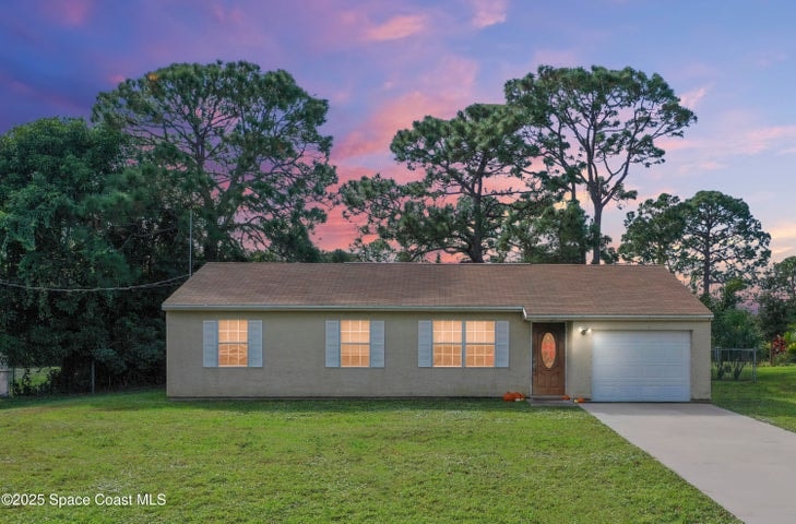 306 Brantley Street SE, Palm Bay, FL 32909