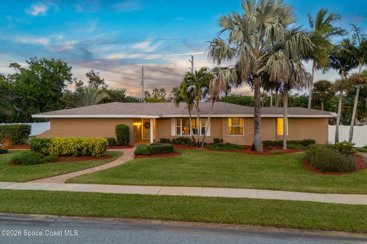 704 Malibu Lane, Indialantic, FL 32903
