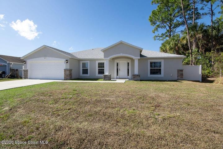 548 Burlington Avenue NE, Palm Bay, FL 32907
