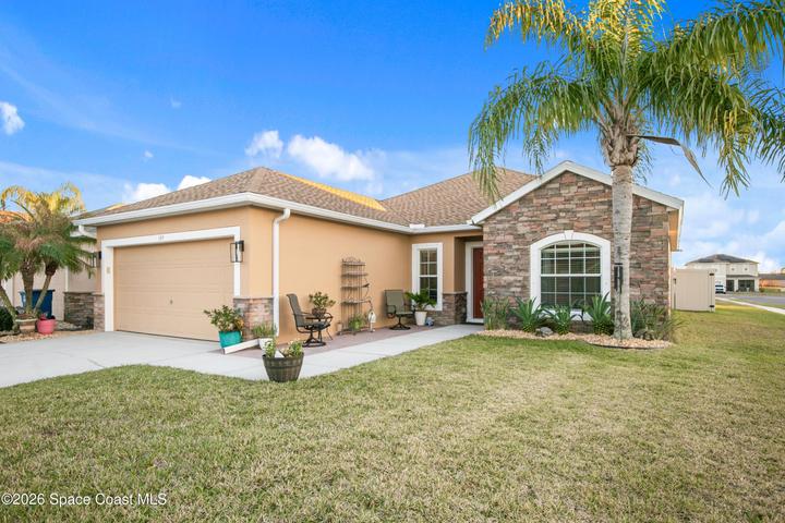 189 Wishing Well Circle SW, Palm Bay, FL 32908