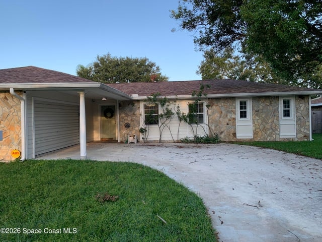 920 Briarwood Boulevard NE, Palm Bay, FL 32905