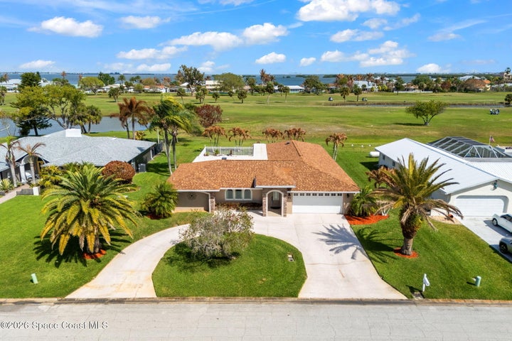 31 Fairway Drive, Cocoa Beach, FL 32931