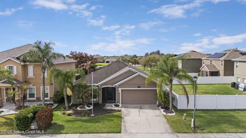 2615 Snapdragon Drive NW, Palm Bay, FL 32907
