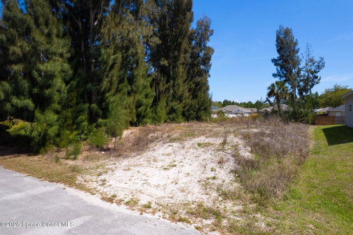 769 Giblin Avenue SW, Palm Bay, FL 32908
