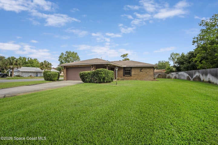 748 Samuel Chase Lane, Melbourne, FL 32904