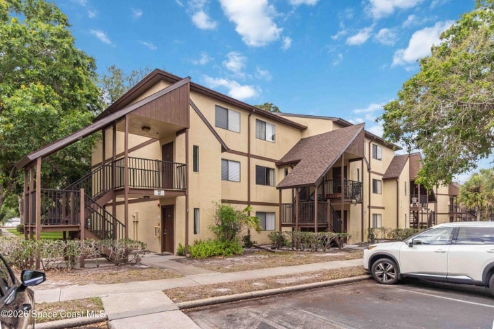 7821 Maplewood Drive #403, Melbourne, FL 32904